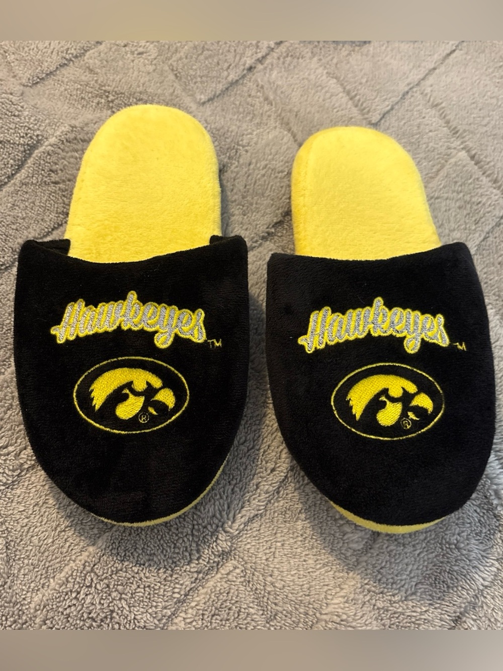 NCAA Hawkeyes Black and Yellow Plush Slippers